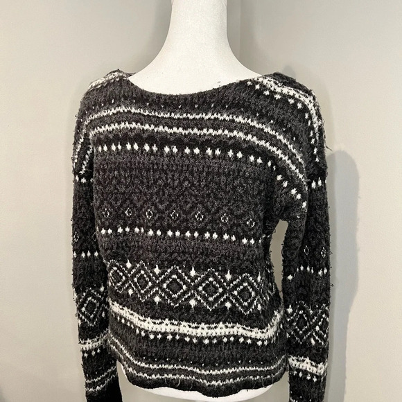 American eagle women’s cropped sweater - Picture 2 of 4